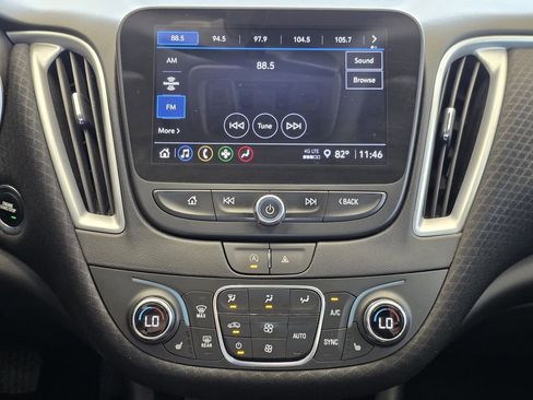 Used 2023 Chevrolet Malibu LT FWD image 16