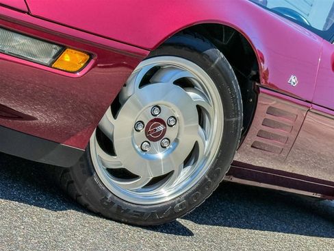 Used 1993 Chevrolet Corvette Convertible RWD image 9