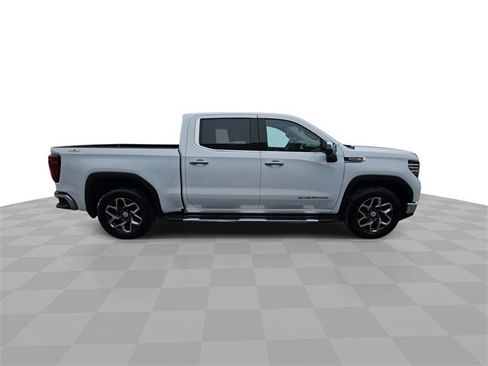 Used 2023 GMC Sierra 1500 SLT w/ SLT Premium Package image 9