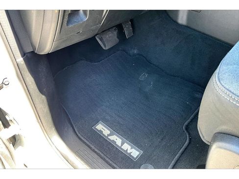 Used 2019 RAM 1500 Big Horn AWD/4WD image 31