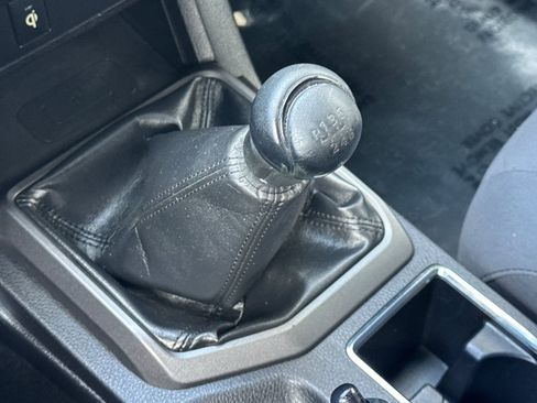 Used 2017 Toyota Tacoma TRD Off-Road image 20