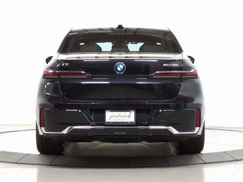 New 2025 BMW i7 eDrive50 w/ M Sport Package image 7