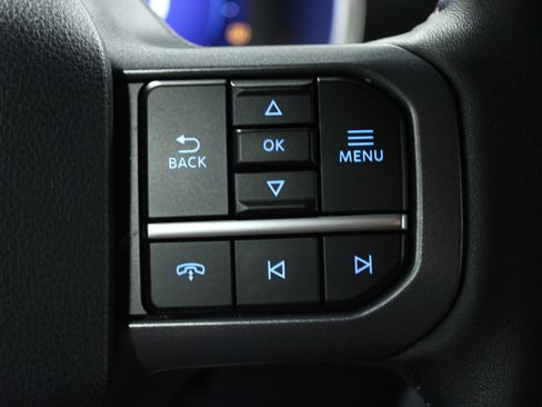 Used 2024 Ford F150 Lariat w/ FX4 Off-Road Package image 20