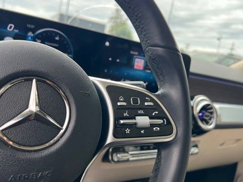 Used 2023 Mercedes-Benz GLB 250 4MATIC image 21