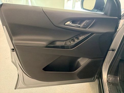 New 2026 Chevrolet Equinox LT w/ Safety and Technology Package FWD image 11