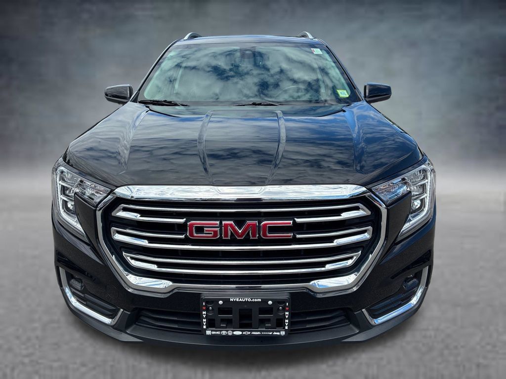 Used 2024 GMC Terrain SLT AWD/4WD image 9