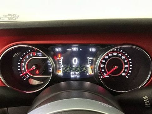 Used 2018 Jeep Wrangler Unlimited Rubicon AWD/4WD image 16