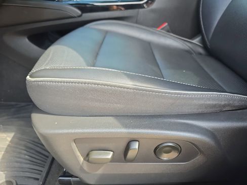 Used 2021 Buick Envision Essence w/ Sport Touring Package FWD image 29