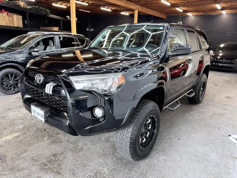 Used 2016 Toyota 4Runner 4WD image 4