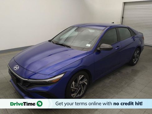 Used 2025 Hyundai Elantra Sport FWD image 1