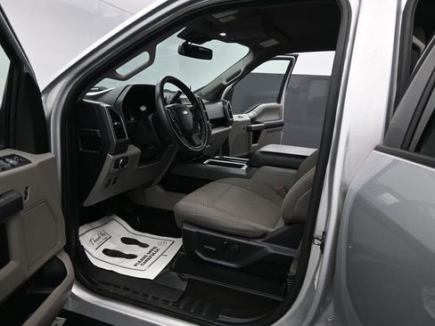 Used 2019 Ford F150 XLT w/ Equipment Group 302A Luxury AWD/4WD image 12