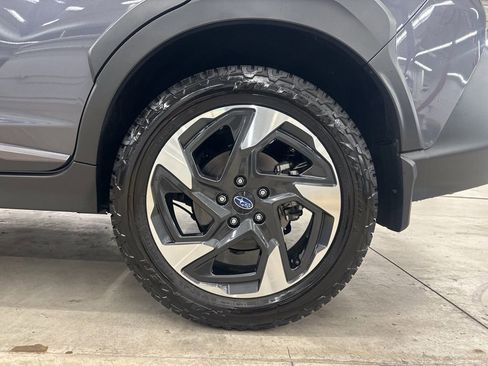 Used 2024 Subaru Crosstrek 2.5i Limited AWD/4WD image 31