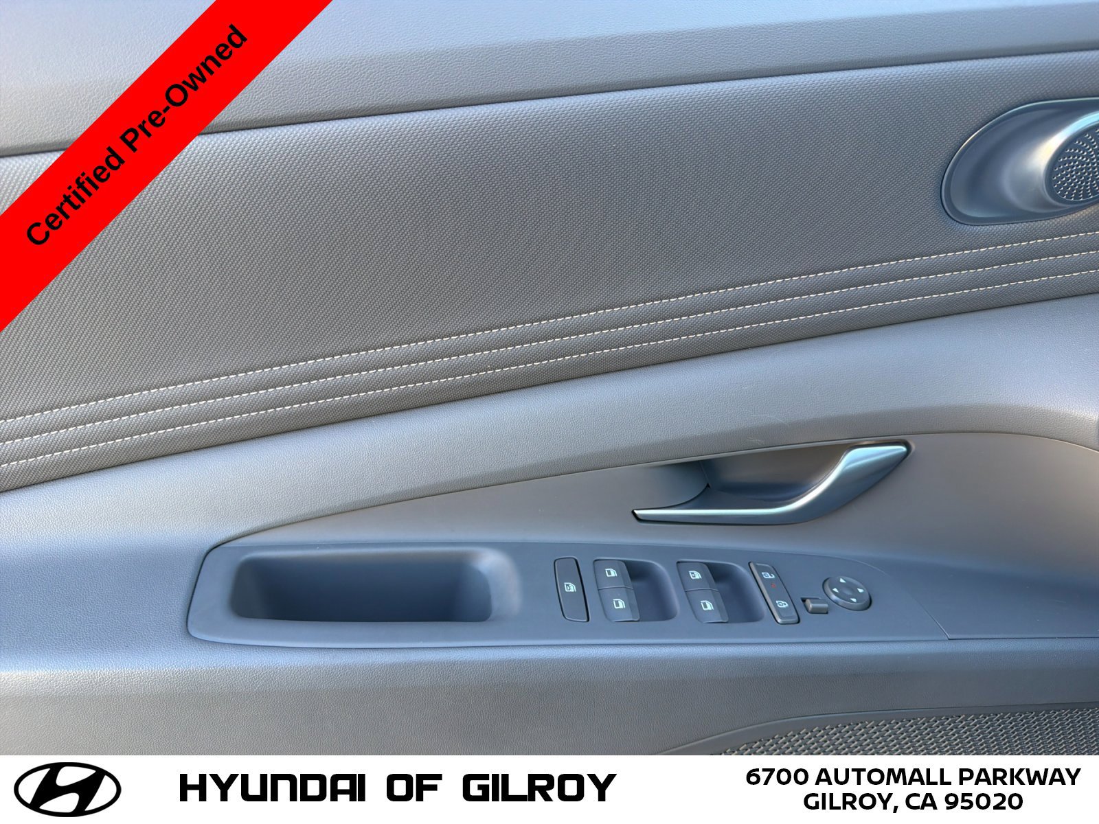Certified 2025 Hyundai Elantra SEL FWD image 12