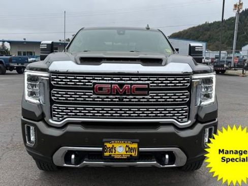 Used 2022 GMC Sierra 2500 Denali image 2