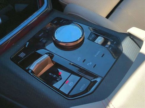 Used 2025 BMW X3 xDrive30i w/ Premium Package image 12