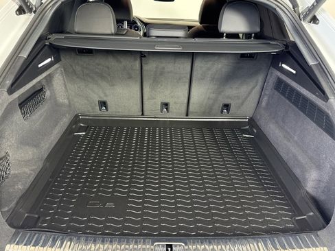 Used 2024 Audi Q8 Premium Plus w/ Premium Plus Package image 24