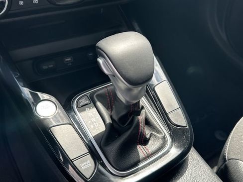 Used 2025 Kia Soul GT-Line image 19