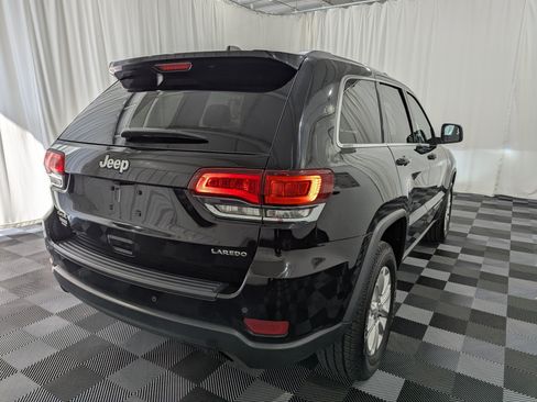 Used 2021 Jeep Grand Cherokee Laredo AWD/4WD image 7