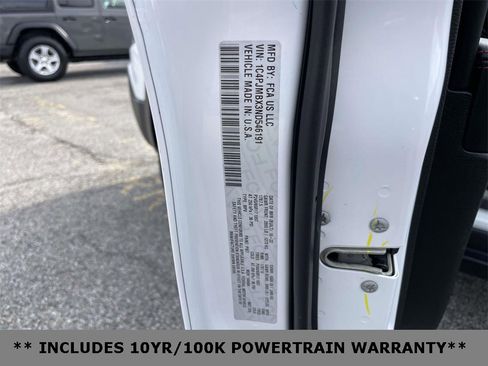 Used 2022 Jeep Cherokee Trailhawk w/ Sound & Nav Group image 10