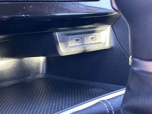 Certified 2025 Volkswagen Jetta S image 25