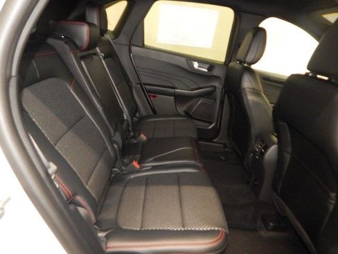 New 2025 Ford Escape ST-Line w/ Tech Pack #1 image 17