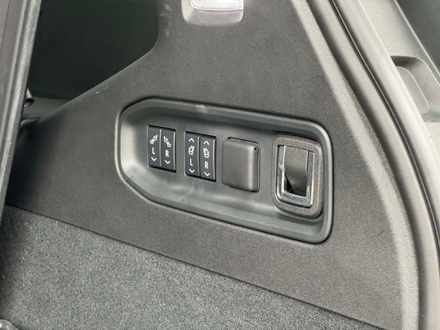 Certified 2026 Cadillac Vistiq Sport w/ LPO, Floor Liner Package AWD/4WD image 17