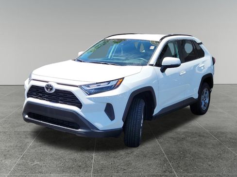 Certified 2025 Toyota RAV4 XLE AWD/4WD image 3