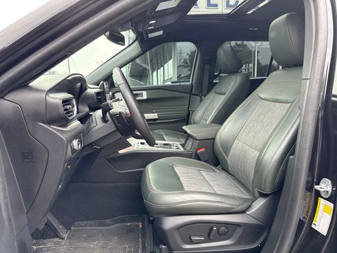 Used 2023 Ford Explorer Timberline w/ Timberline Technology Package AWD/4WD image 4