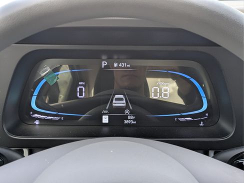 Certified 2025 Hyundai Elantra SE FWD image 46
