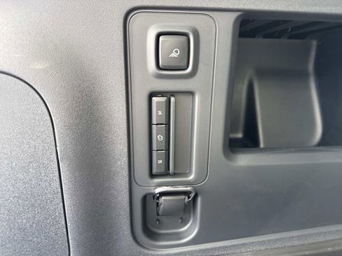 New 2026 Lincoln Navigator L Black Label AWD/4WD image 13
