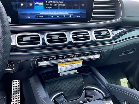 New 2026 Mercedes-Benz GLS 580 4MATIC image 18