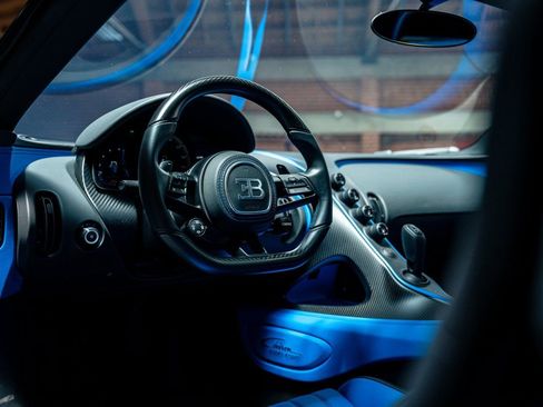 Used 2023 Bugatti Chiron Super Sport image 18