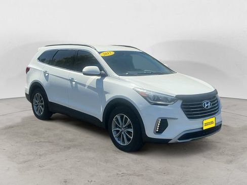 Used 2017 Hyundai Santa Fe SE AWD/4WD image 7