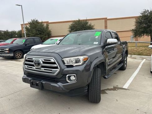 Used 2019 Toyota Tacoma Limited image 7