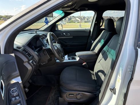 Used 2016 Ford Explorer 4WD Police Interceptor image 8