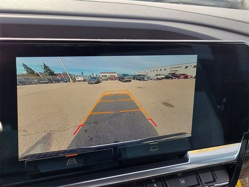 Used 2023 GMC Sierra 1500 Elevation image 28