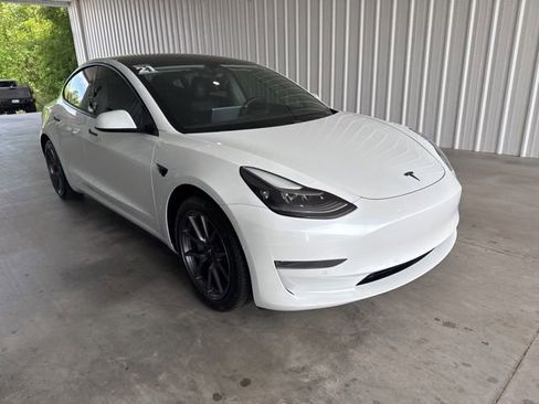 Used 2021 Tesla Model 3 Standard Range Plus RWD image 21