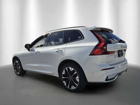 Used 2026 Volvo XC60 B5 Plus w/ Protection Package Premier AWD/4WD image 5