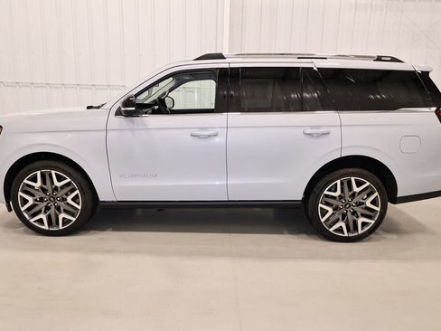 New 2026 Ford Expedition Platinum AWD/4WD image 6