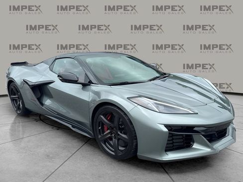 Used 2023 Chevrolet Corvette Z06 w/ Stealth Interior Trim Package RWD image 8