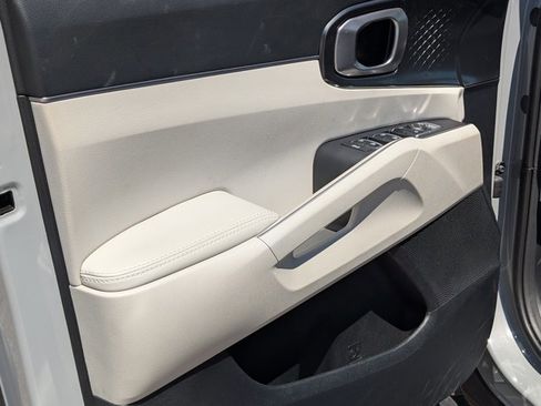 Used 2025 Kia Sorento S w/ Panoramic Sunroof Package FWD image 15