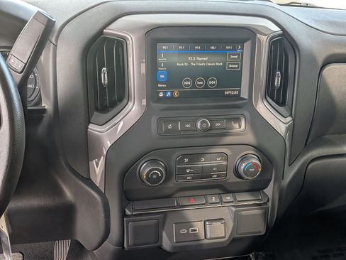 Certified 2022 Chevrolet Silverado 2500 W/T image 25