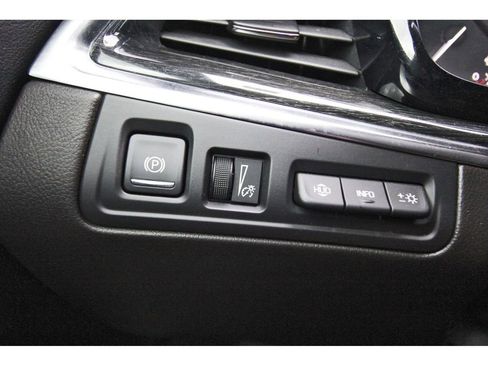 Used 2022 Cadillac XT5 Premium Luxury w/ Technology Package image 19