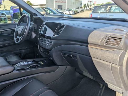 Used 2024 Honda Passport TrailSport image 28