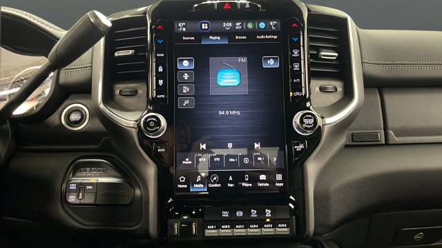 Used 2022 RAM 2500 Laramie AWD/4WD image 30