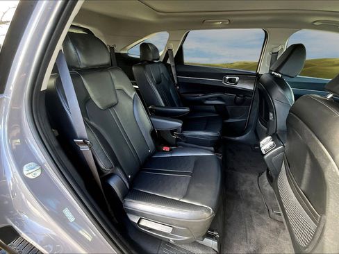 Used 2025 Kia Sorento X-Line EX image 16