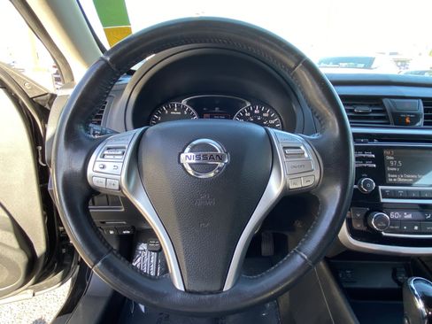 Used 2018 Nissan Altima 2.5 SV image 26