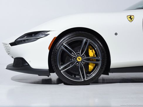 Used 2024 Ferrari Roma image 17