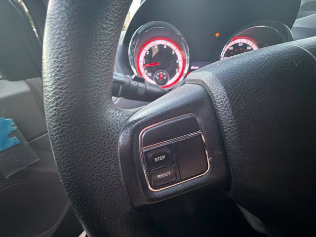 Used 2011 Dodge Grand Caravan Express FWD image 11