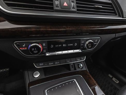 Used 2019 Audi Q5 2.0T Premium Plus AWD/4WD image 16